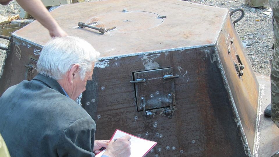 Украинские военные экспериментируют, пытаясь укрепить оборону Мариуполя