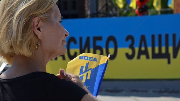 Мариуполь отмечает год с момента освобождения от террористов