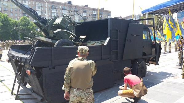 Мариуполь отмечает год с момента освобождения от террористов