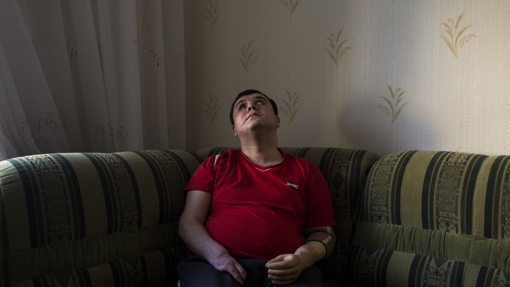 Іван Кушнерьов, 25 років. Постраждав від вибуху ручної гранати. Іван закрив собою гранату, щоб не загинули інші люди.