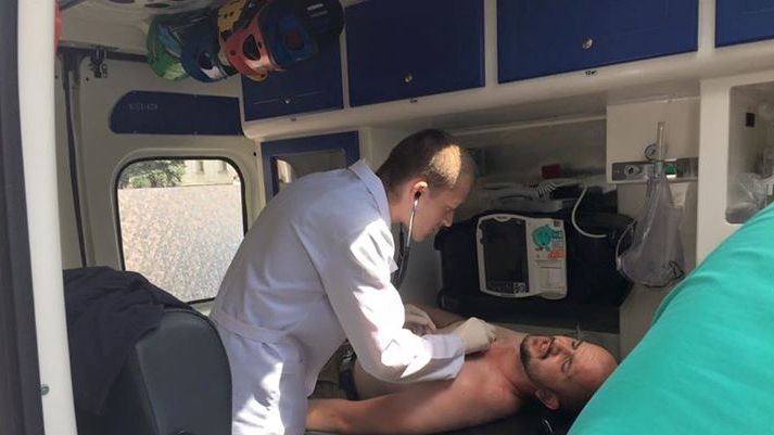 Мосийчук и "радикалы" побили людей в Чернигове