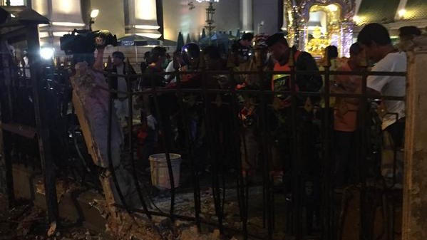 У центрі Бангкока біля храму стався теракт