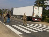 Пасажиропотік на кордоні з Кримом знизився через блокаду