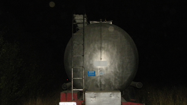 Преступники чаще всего вывозят похищенную нефть по ночам