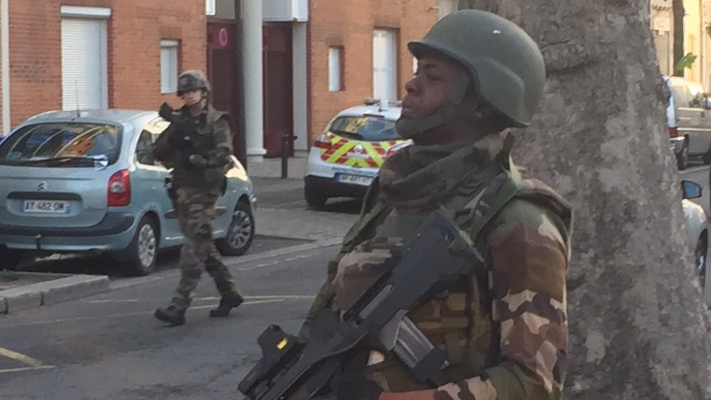 Антитеррористическая операция в Сен-Дени