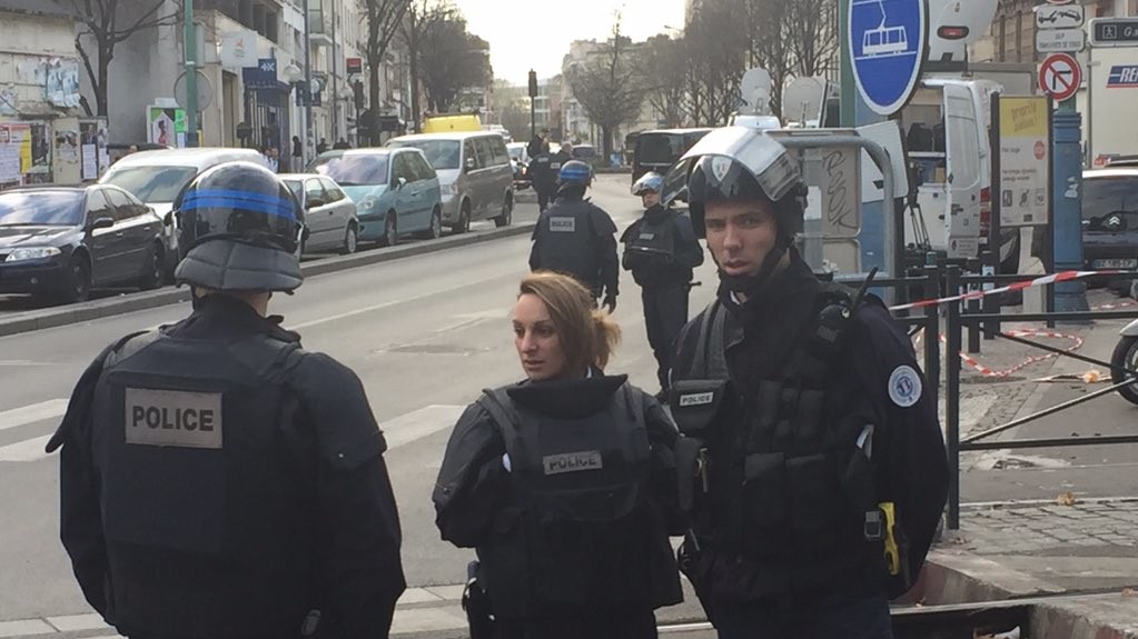 Антитеррористическая операция в Сен-Дени