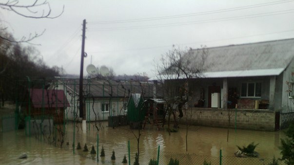 По прогнозам, большая вода покинет Закарпатскую область через три дня