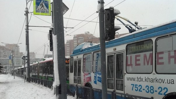 Последствия снегопада в Харькове
