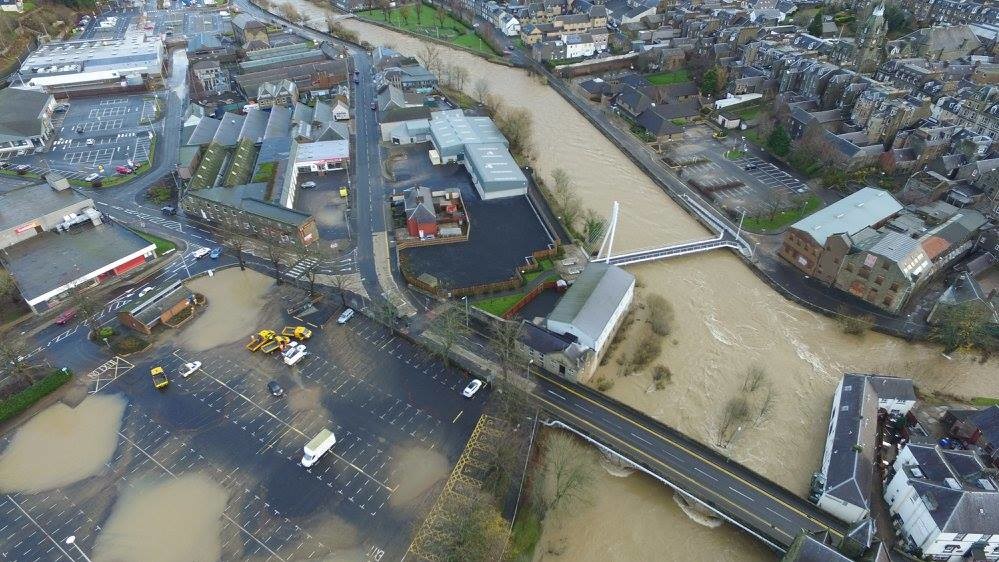 Последствия шторма в Англии