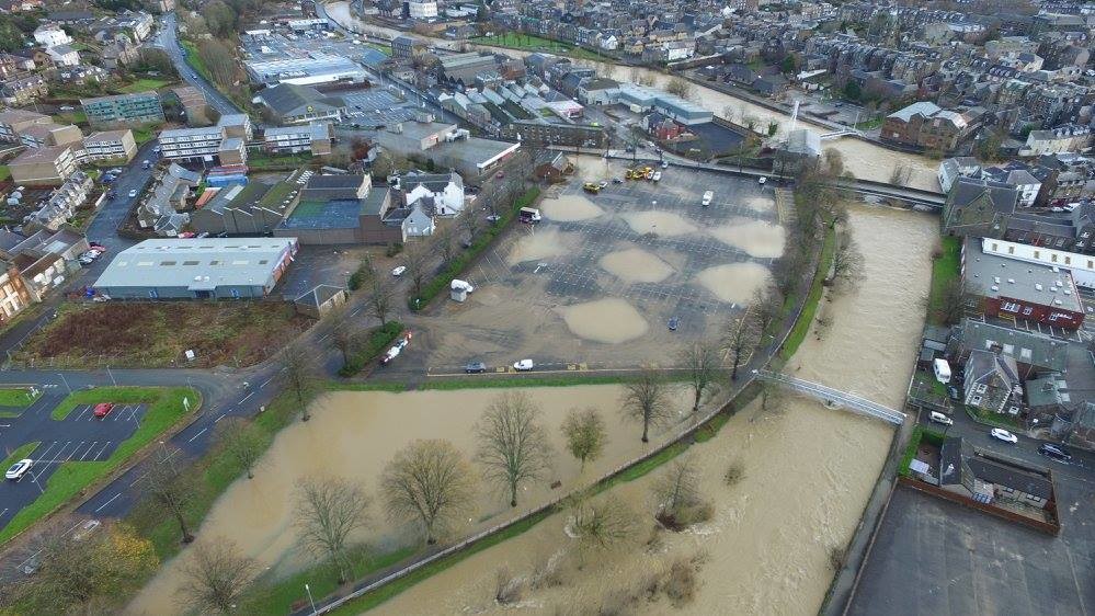 Последствия шторма в Англии
