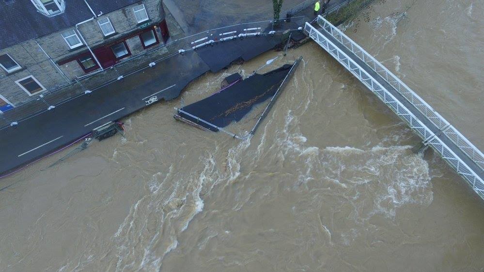 Последствия шторма в Англии