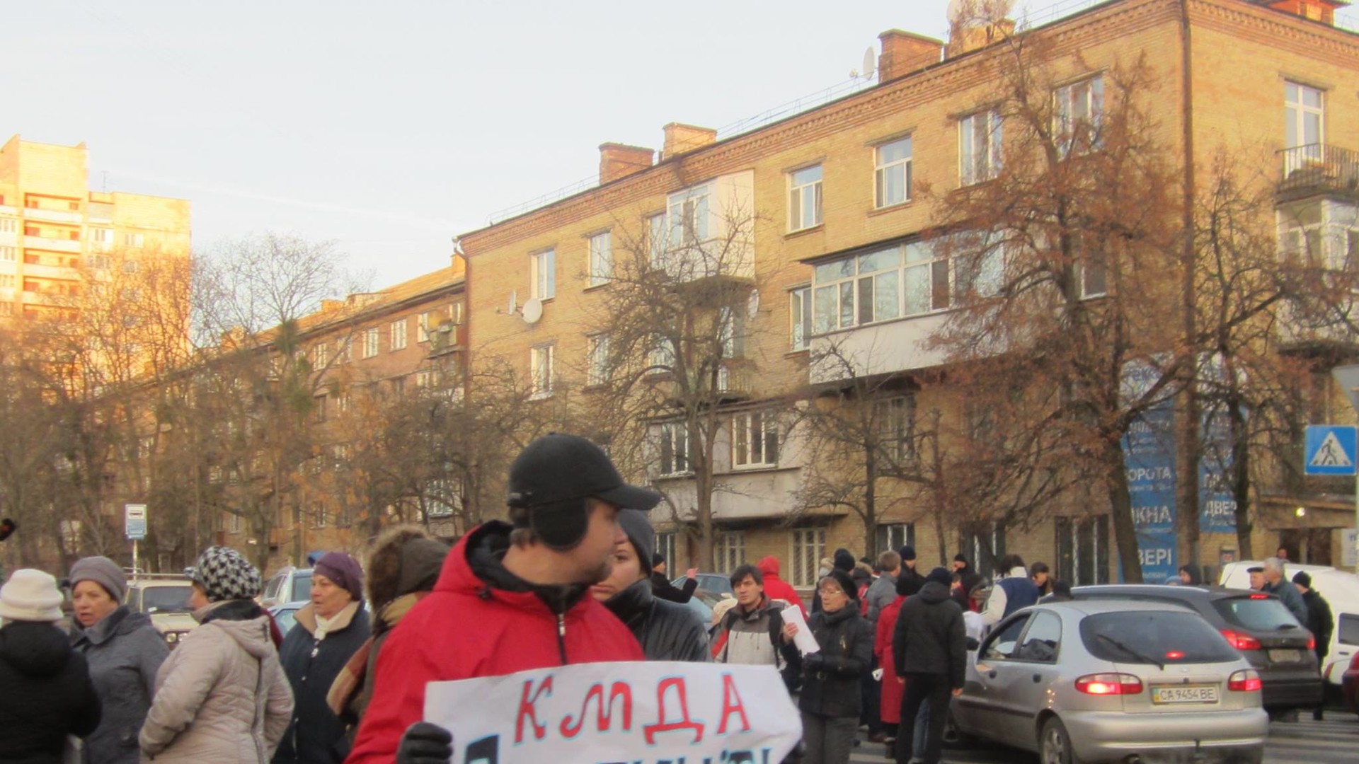 Активисты хотят привлечь внимание жителей района к незаконной застройке