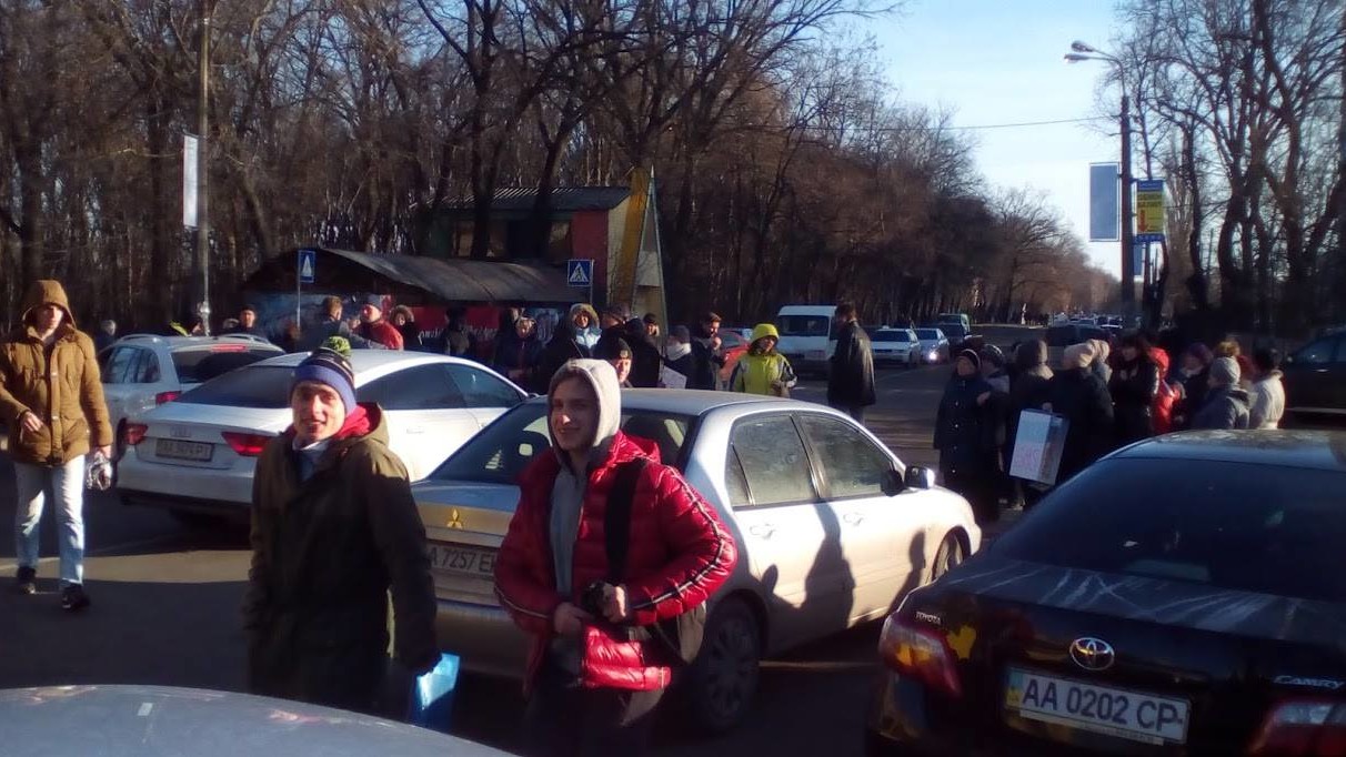 Активисты хотят привлечь внимание жителей района к незаконной застройке