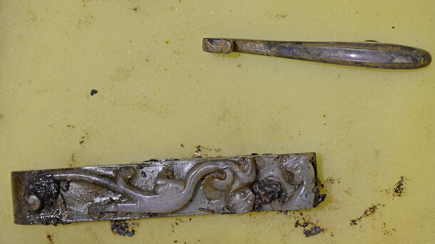 ритуальний ніж з нефриту