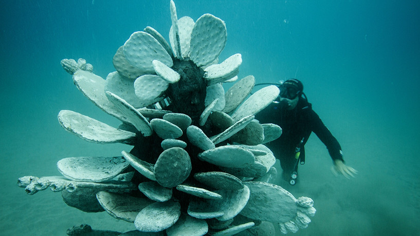 Автор скульптур - Джейсон Тейлор