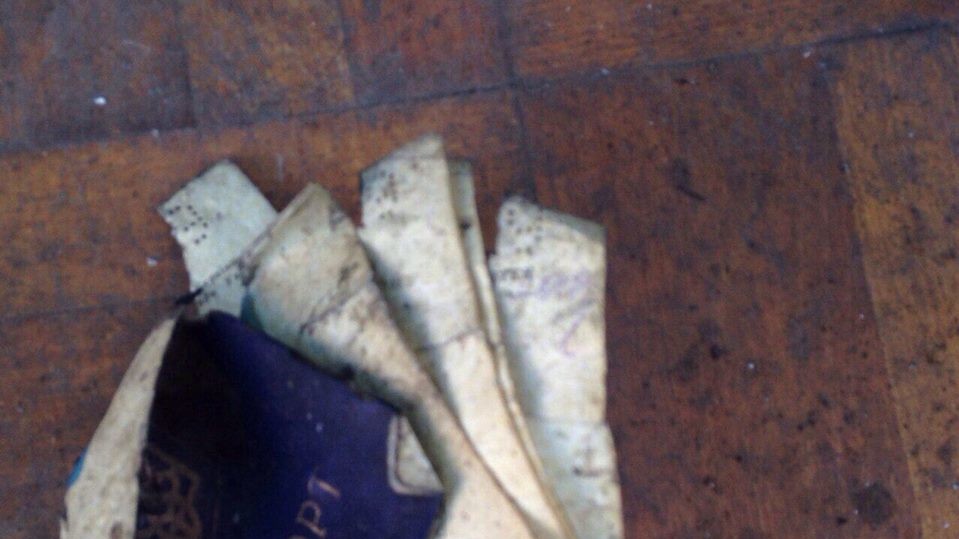 Біля Маріїнки підірвався мікроавтобус