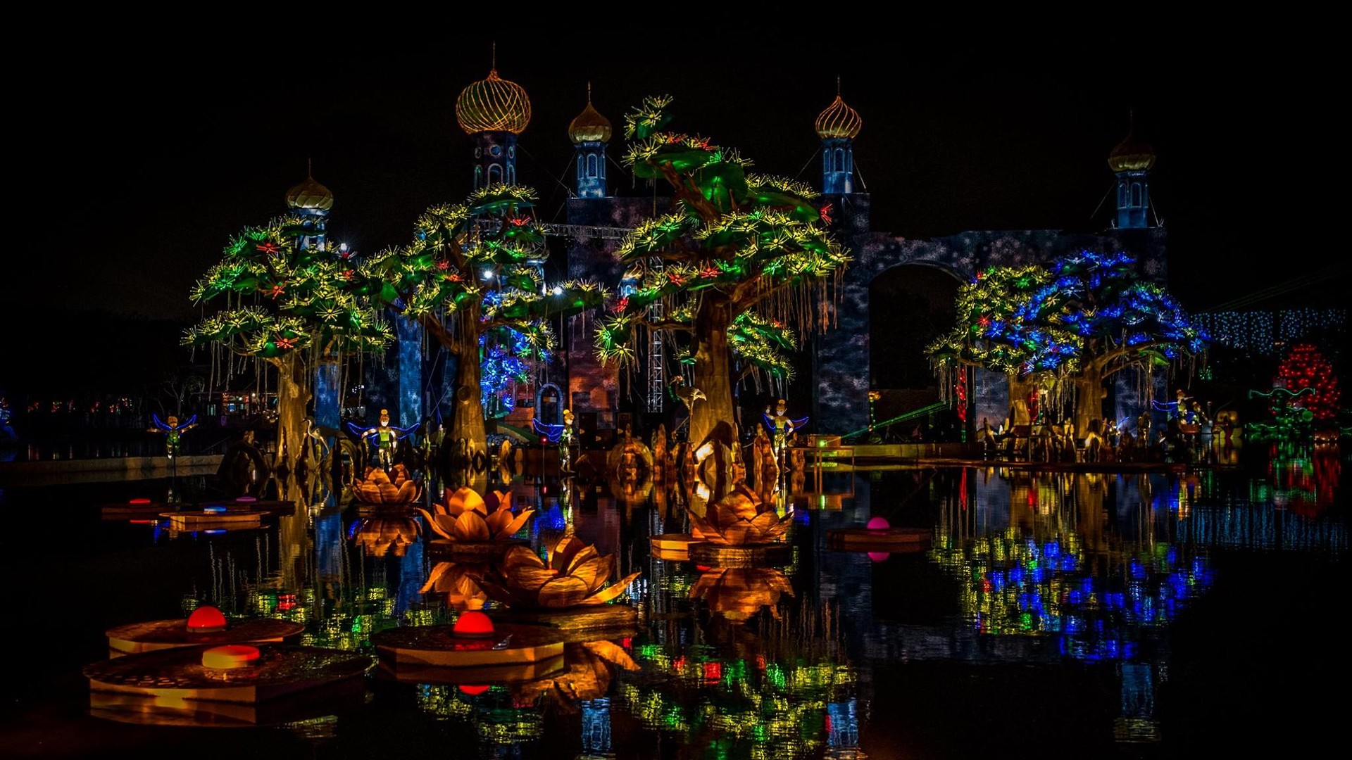 Dubai Garden Glow дуже популярний у фотографів