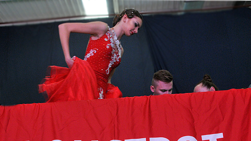 На паркете выступали танцоры разных возрастов