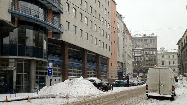 Снігопад у Москві доставив багато незручностей мешканцям столиці