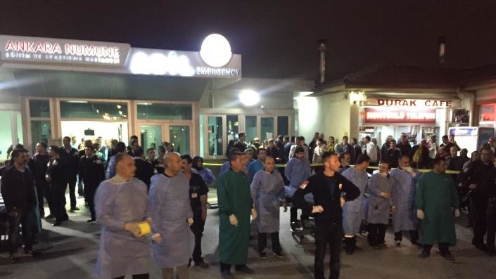 Теракт стався в центрі Анкари, на місці події було багато людей