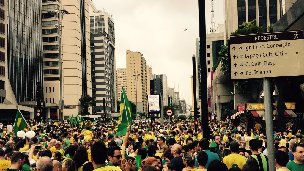 Тисячі бразильців не згодні з високим постом екс-президента