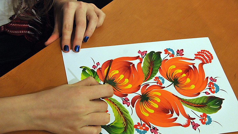 На виставці "Петриківський рушник" є експонати з приватних колекцій