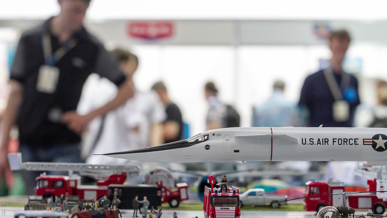 Фестиваль моделистов в "Украинском доме" проходил в рамках празднования дня Киева