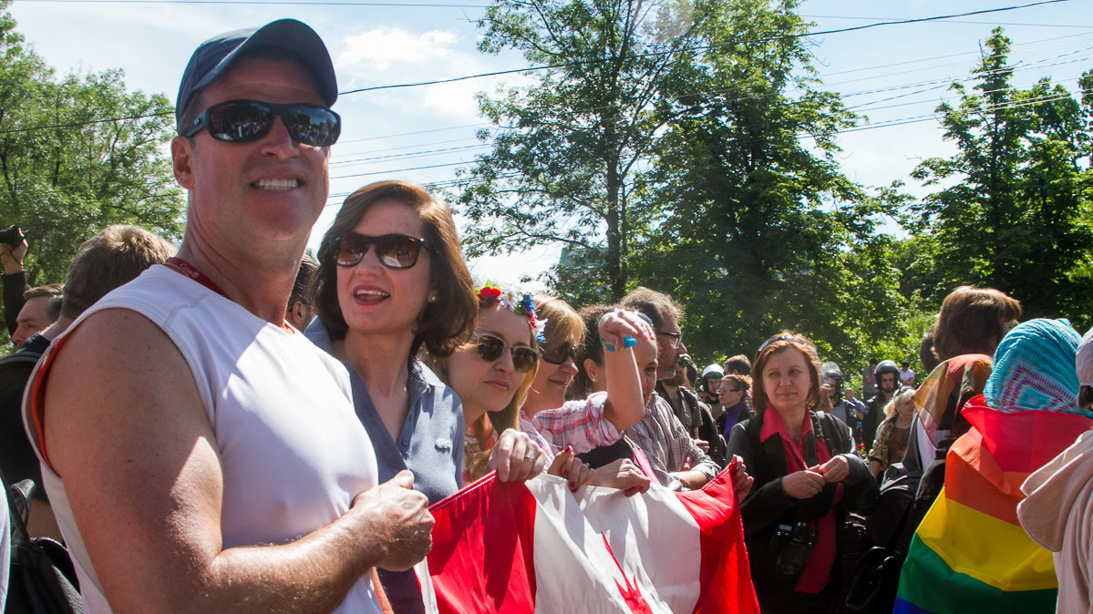 В акции участвовали активисты из разных стран