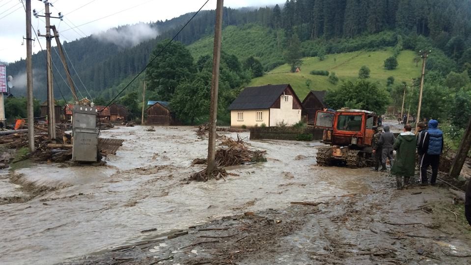 Наслідки зливи на Закарпатті
