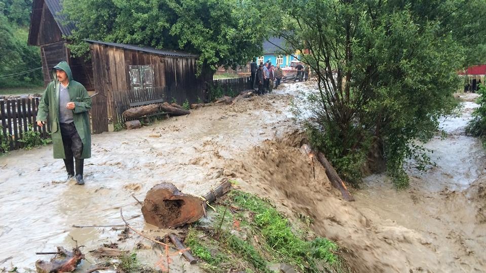 Наслідки зливи на Закарпатті