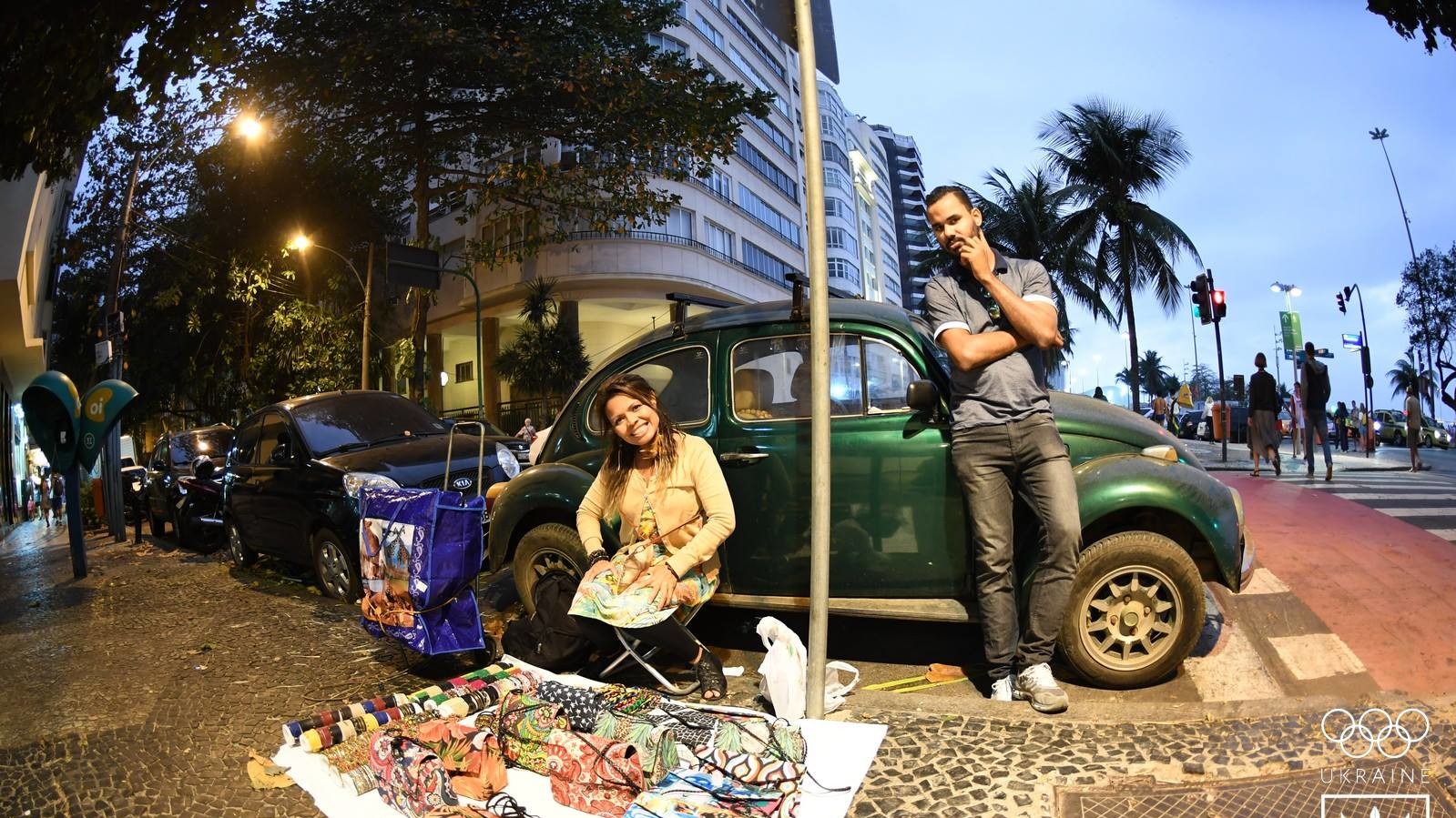 У Ріо-де-Жанейро життя кипить на набережній Копакабана