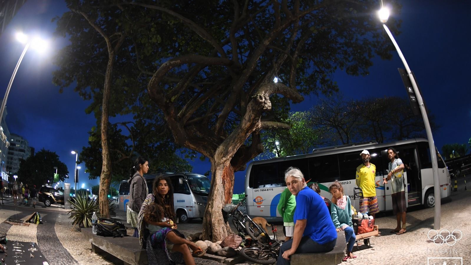 У Ріо-де-Жанейро життя кипить на набережній Копакабана