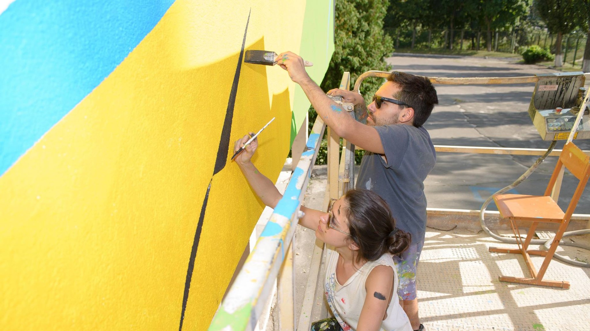 Новий мурал у Києві знаходиться за адресою Оболонський проспект, 2-Б