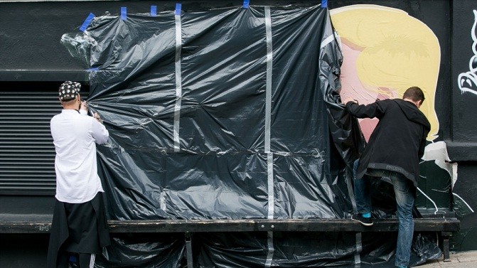 Церемония открытия граффити в Вильнюсе