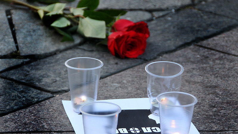 Близько сотні людей зібралися в центрі Києва вшанувати пам'ять Гонгадзе