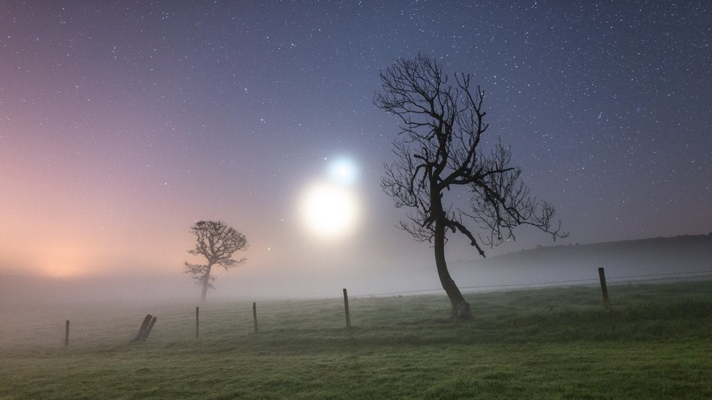 Фото Ainsley Bennett. Категорія "Skyscapes"