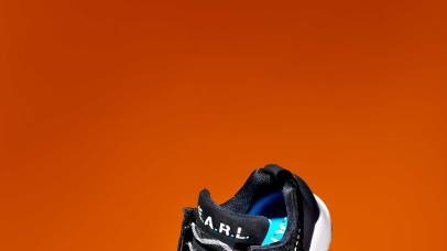 Самозавязывающиеся кроссовки Nike