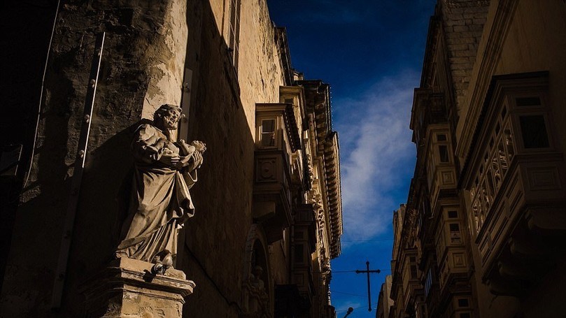 Еліас Хойдос, Греція