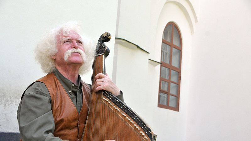 Антициклон з Росії принесе в Україну похолодання в самому початку календарного літа