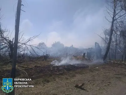 Росіяни завдали авіаудару по житловому сектору на Харківщині: постраждала дівчина