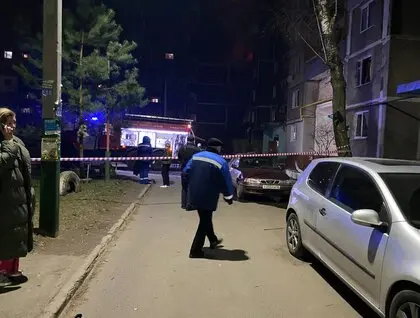 Ударні безпілотники масовано атакували Курськ, дрон влучив у багатоповерхівку та підпалив її