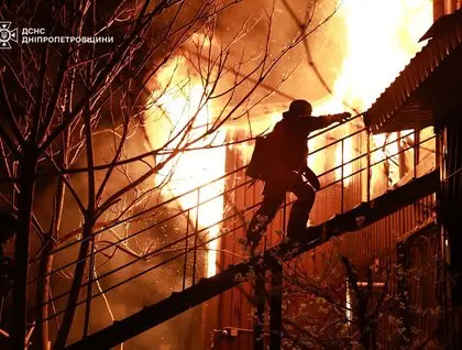 Атака дронів на Дніпро: троє загиблих, серед них дитина, десятки поранених