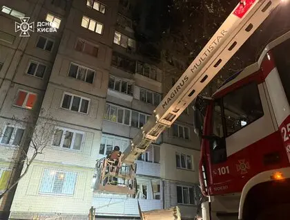 ДСНС показала наслідки масованого удару по Києву: вогнем уражено чимало багатоповерхівок