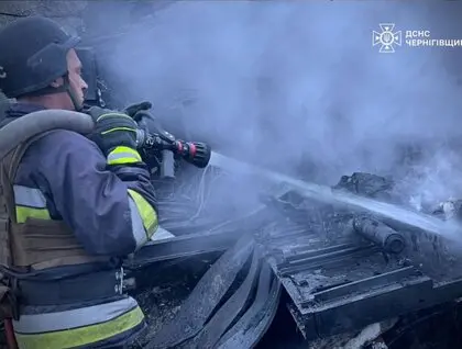 Російські дрони влучили в енергооб'єкт та будинки в Чернігівській області: є поранені