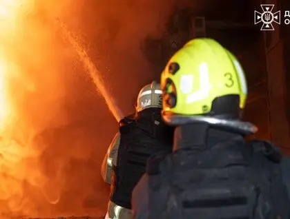 Росіяни масовано атакували Одесу дронами: є влучання по енергетиці та поранені