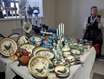 Різдвяні рукотвори з усієї України: в Музеї Івана Гончара проходить традиційний ярмарок