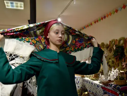 Різдвяні рукотвори з усієї України: в Музеї Івана Гончара проходить традиційний ярмарок