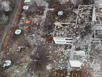 «Вже немає живого місця»: Костянтинівка після російських атак на світлинах бійців «Хижака»