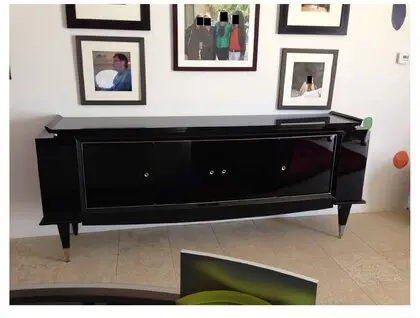 Презерватив із Трампом, мільярдери і знаменитості: з'явилися нові фото із маєтку Епштейна