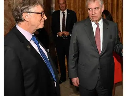 Презерватив із Трампом, мільярдери і знаменитості: з'явилися нові фото із маєтку Епштейна